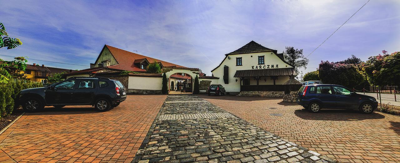 Hotel Pod Kogutkiem Krzywaczka Esterno foto